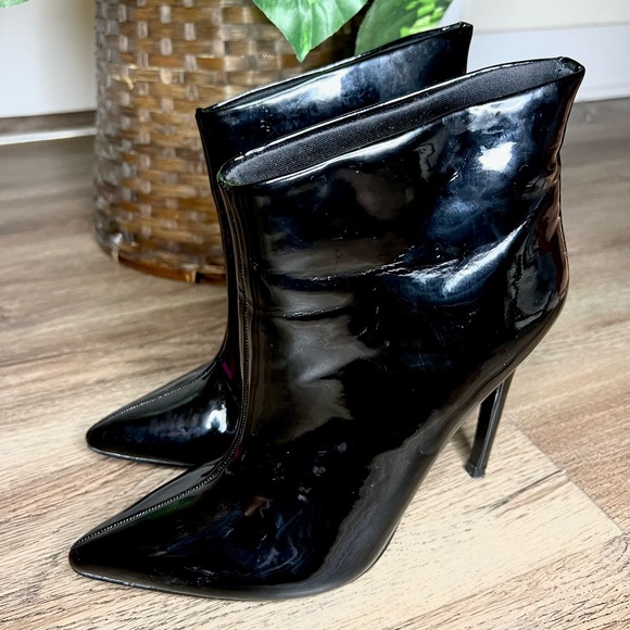Brand: Asos Black Pointed Toe Patent Leather Ankle Boots - Picture 1 of 10